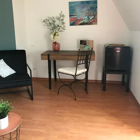 Les Mas Du Peintre Bed & Breakfast