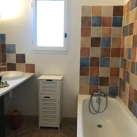 Les Mas Du Peintre 4*