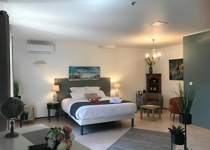 Les Mas Du Peintre Отель типа 