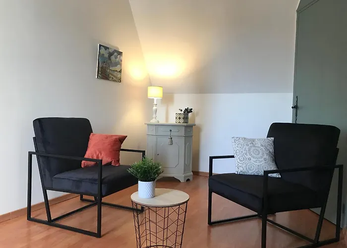 Les Mas Du Peintre Сарла-ла-Канеда